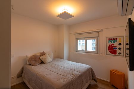 Apartamento à venda com 250m², 3 quartos e 2 vagasQuarto