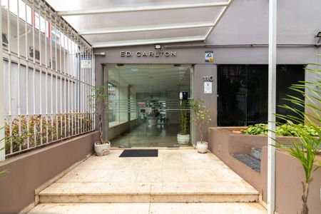 Apartamento à venda com 250m², 3 quartos e 2 vagasEntrada