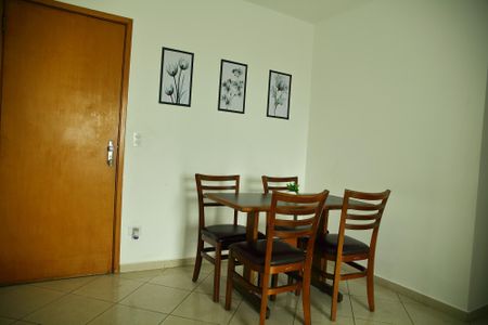 Apartamento à venda com 57m², 2 quartos e 2 vagasSala