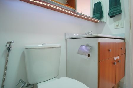 Apartamento à venda com 115m², 2 quartos e 2 vagasBanheiro da Suíte