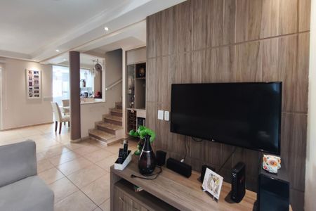 Casa de condomínio à venda com 246m², 3 quartos e 2 vagasSala de Estar