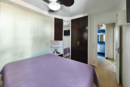 Casa de condomínio à venda com 246m², 3 quartos e 2 vagasSuíte