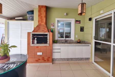 Casa de condomínio à venda com 246m², 3 quartos e 2 vagasÁrea gourmet