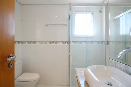 Apartamento à venda com 142m², 3 quartos e 3 vagasBanheiro da suíte 1