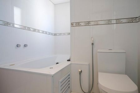 Apartamento à venda com 142m², 3 quartos e 3 vagasBanheiro da suíte 1