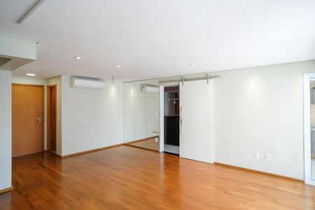 Apartamento à venda com 142m², 3 quartos e 3 vagasSala