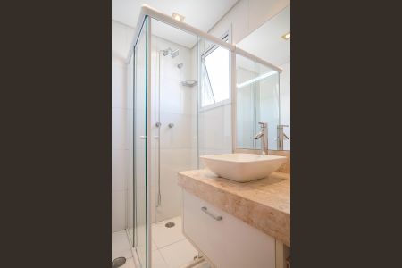 Apartamento à venda com 142m², 3 quartos e 3 vagasBanheiro da suíte 2