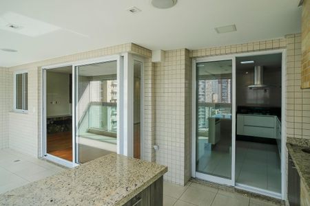 Apartamento à venda com 142m², 3 quartos e 3 vagasVaranda gourmet