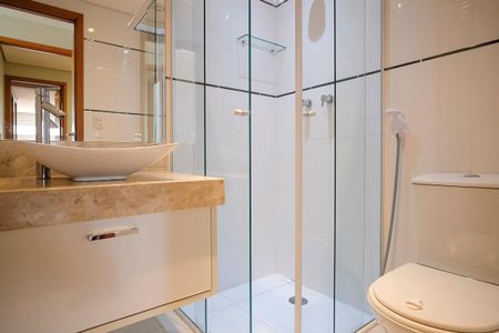 Apartamento à venda com 142m², 3 quartos e 3 vagasBanheiro da suíte 3