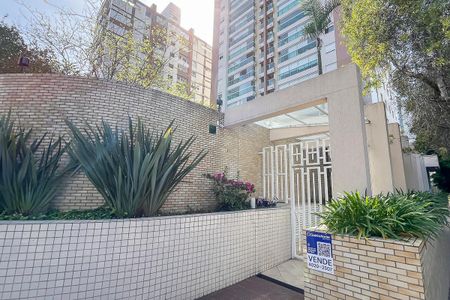 Apartamento à venda com 142m², 3 quartos e 3 vagasFachada + plaquinha