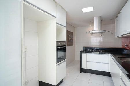 Apartamento à venda com 142m², 3 quartos e 3 vagasCozinha