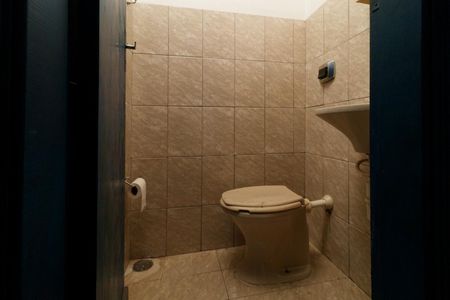 Casa à venda com 140m², 2 quartos e 3 vagas Casa à venda com 140m², 2 quartos e 3 vagasLavabo