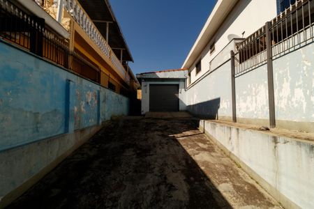 Casa à venda com 140m², 2 quartos e 3 vagas Casa à venda com 140m², 2 quartos e 3 vagasÁrea externa