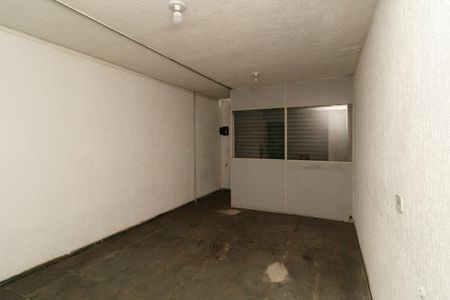 Casa à venda com 140m², 2 quartos e 3 vagas Casa à venda com 140m², 2 quartos e 3 vagasSala