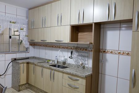 Casa para alugar com 350m², 4 quartos e 2 vagas Casa para alugar com 350m², 4 quartos e 2 vagasCozinha