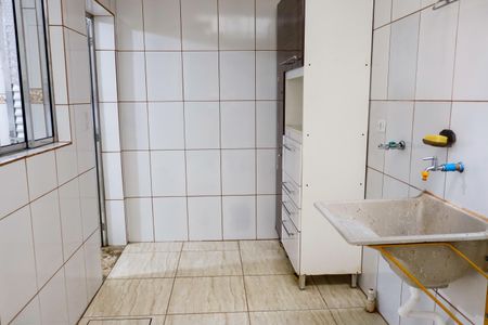 Casa para alugar com 350m², 4 quartos e 2 vagas Casa para alugar com 350m², 4 quartos e 2 vagasLavanderia