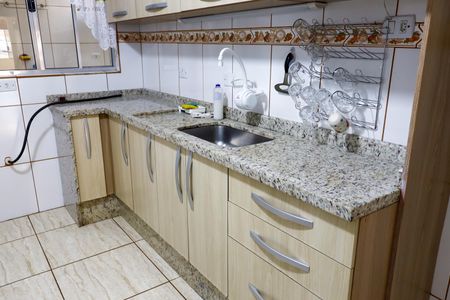 Casa para alugar com 350m², 4 quartos e 2 vagas Casa para alugar com 350m², 4 quartos e 2 vagasCozinha