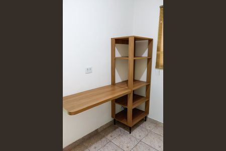 Casa para alugar com 350m², 4 quartos e 2 vagas Casa para alugar com 350m², 4 quartos e 2 vagasCloset do quarto 2