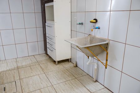Casa para alugar com 350m², 4 quartos e 2 vagas Casa para alugar com 350m², 4 quartos e 2 vagasLavanderia