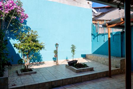 Casa para alugar com 350m², 4 quartos e 2 vagas Casa para alugar com 350m², 4 quartos e 2 vagasQuintal