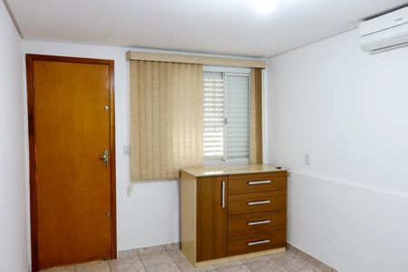 Casa para alugar com 350m², 4 quartos e 2 vagas Casa para alugar com 350m², 4 quartos e 2 vagasQuarto 2