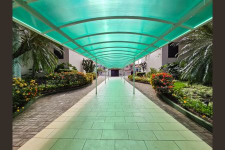 Apartamento à venda com 105m², 4 quartos e 2 vagas Apartamento à venda com 105m², 4 quartos e 2 vagasÁrea comum