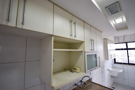 Apartamento à venda com 105m², 4 quartos e 2 vagas Apartamento à venda com 105m², 4 quartos e 2 vagasCozinha