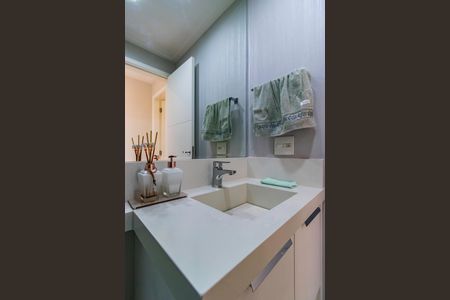 Apartamento à venda com 85m², 2 quartos e 2 vagasBanheiro Social