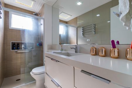 Apartamento à venda com 85m², 2 quartos e 2 vagasSuíte Banheiro 