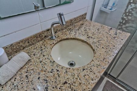 Apartamento à venda com 151m², 3 quartos e 3 vagas Apartamento à venda com 151m², 3 quartos e 3 vagasBanheiro Social