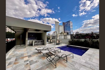 Apartamento à venda com 105m², 3 quartos e 2 vagas Apartamento à venda com 105m², 3 quartos e 2 vagasÁrea comum - Piscina