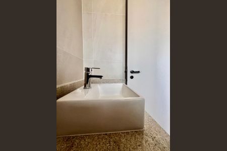 Apartamento à venda com 105m², 3 quartos e 2 vagas Apartamento à venda com 105m², 3 quartos e 2 vagasBanheiro da Suíte 3