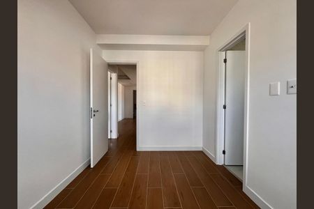 Apartamento à venda com 105m², 3 quartos e 2 vagas Apartamento à venda com 105m², 3 quartos e 2 vagasSuíte 3