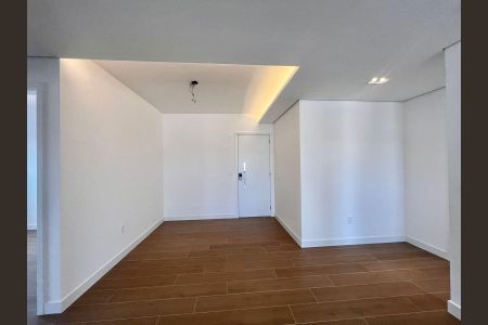 Apartamento à venda com 105m², 3 quartos e 2 vagas Apartamento à venda com 105m², 3 quartos e 2 vagasSala