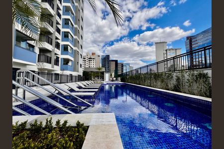 Apartamento à venda com 105m², 3 quartos e 2 vagas Apartamento à venda com 105m², 3 quartos e 2 vagasÁrea comum - Piscina