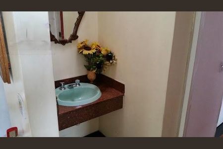 Casa à venda com 300m², 4 quartos e 1 vaga