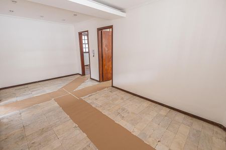 Casa à venda com 300m², 6 quartos e 4 vagas Casa à venda com 300m², 6 quartos e 4 vagasSala de Jantar