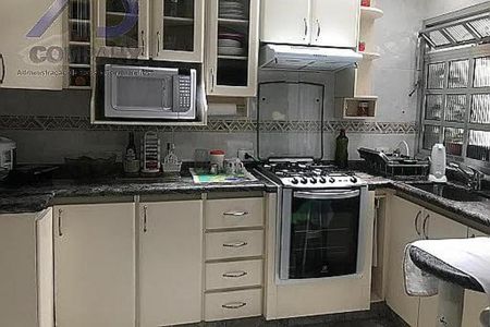 Casa à venda com 121m², 3 quartos e 1 vaga