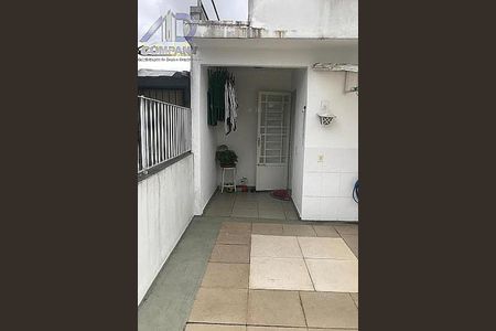 Casa à venda com 121m², 3 quartos e 1 vaga