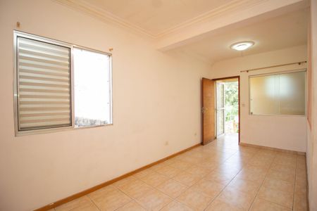 Casa para alugar com 100m², 2 quartos e sem vagaSala