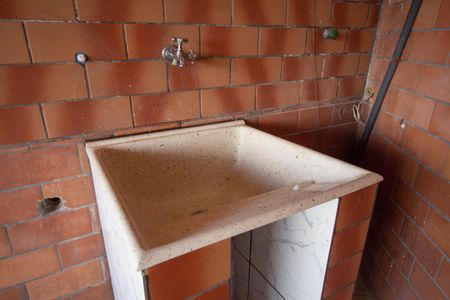 Casa para alugar com 100m², 2 quartos e sem vagaÁrea de Serviço