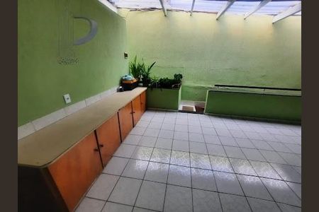 Casa à venda com 300m², 4 quartos e 2 vagas