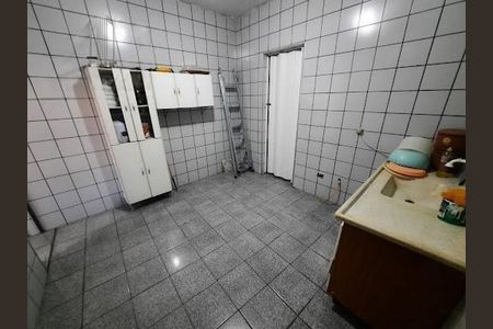 Casa à venda com 300m², 4 quartos e 2 vagas