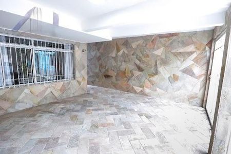 Casa à venda com 3 quartos, 200m² em Vila Brasilina, São Paulo