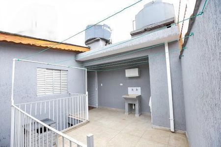 Casa à venda com 3 quartos, 200m² em Vila Brasilina, São Paulo