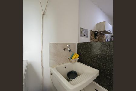 Apartamento à venda com 70m², 2 quartos e 1 vagaÁrea de Serviço