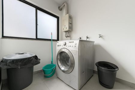 Apartamento à venda com 70m², 2 quartos e 1 vagaÁrea de Serviço