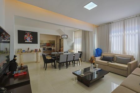 Apartamento à venda com 300m², 4 quartos e 3 vagasSala