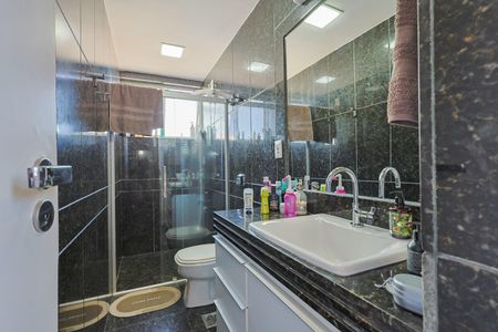 Apartamento à venda com 300m², 4 quartos e 3 vagasBanheiro da Suíte