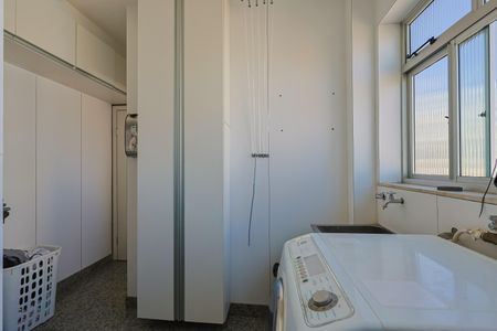 Apartamento à venda com 300m², 4 quartos e 3 vagasÁrea de Serviço